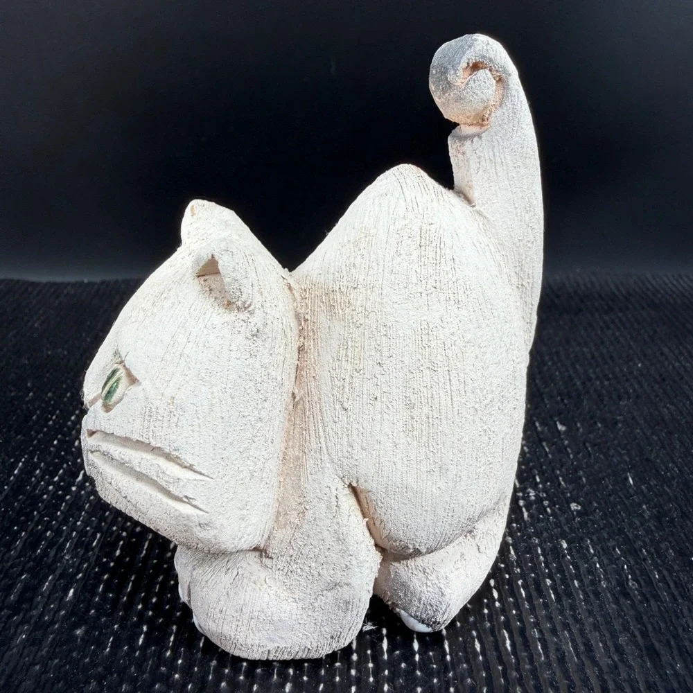 Artesania Rinconada Kitty Cat Figurine‎ Textured Clay Green Eyes Uruguay 3in